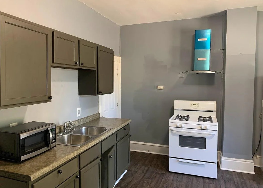 289 Charles Ave - 2